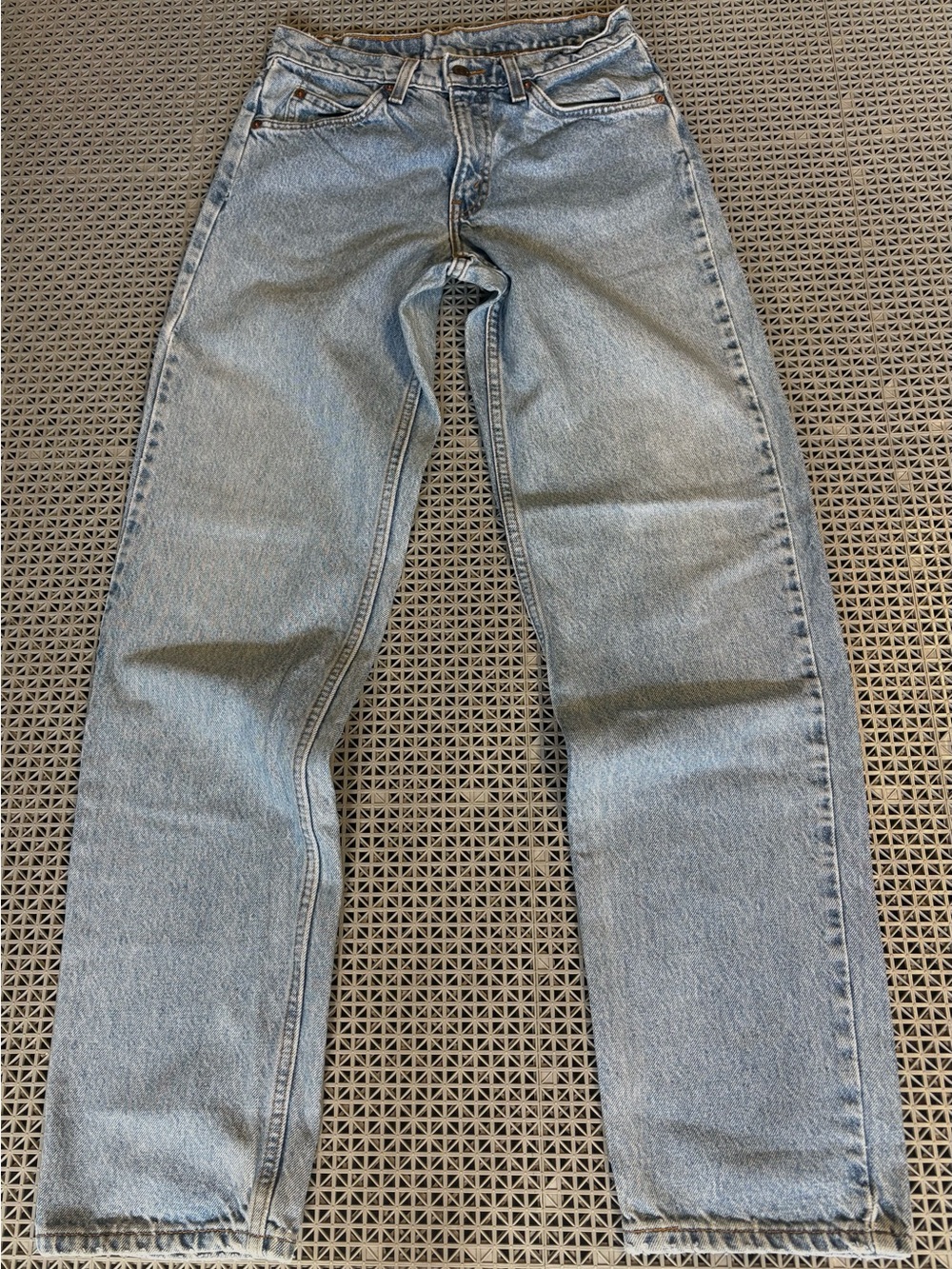 Vintage 90’s Levi's 550 Orange Tab Straight-Leg Light Wash Blue Jeans